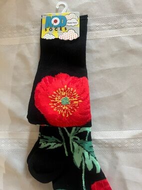 Mos Socks Black Knee High Socks with Poppy Red Flower